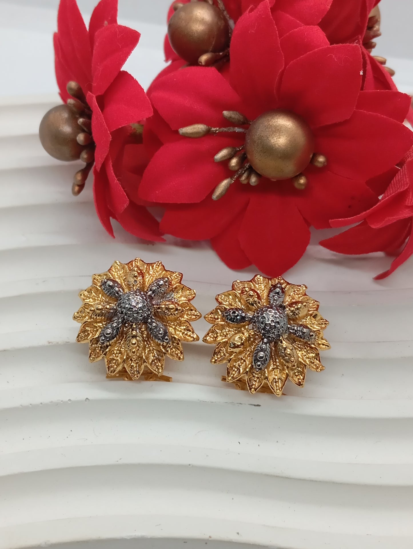 Premium Diamond Cut Zircon | Judao earring | 22K Gold Plating | RE-8mi