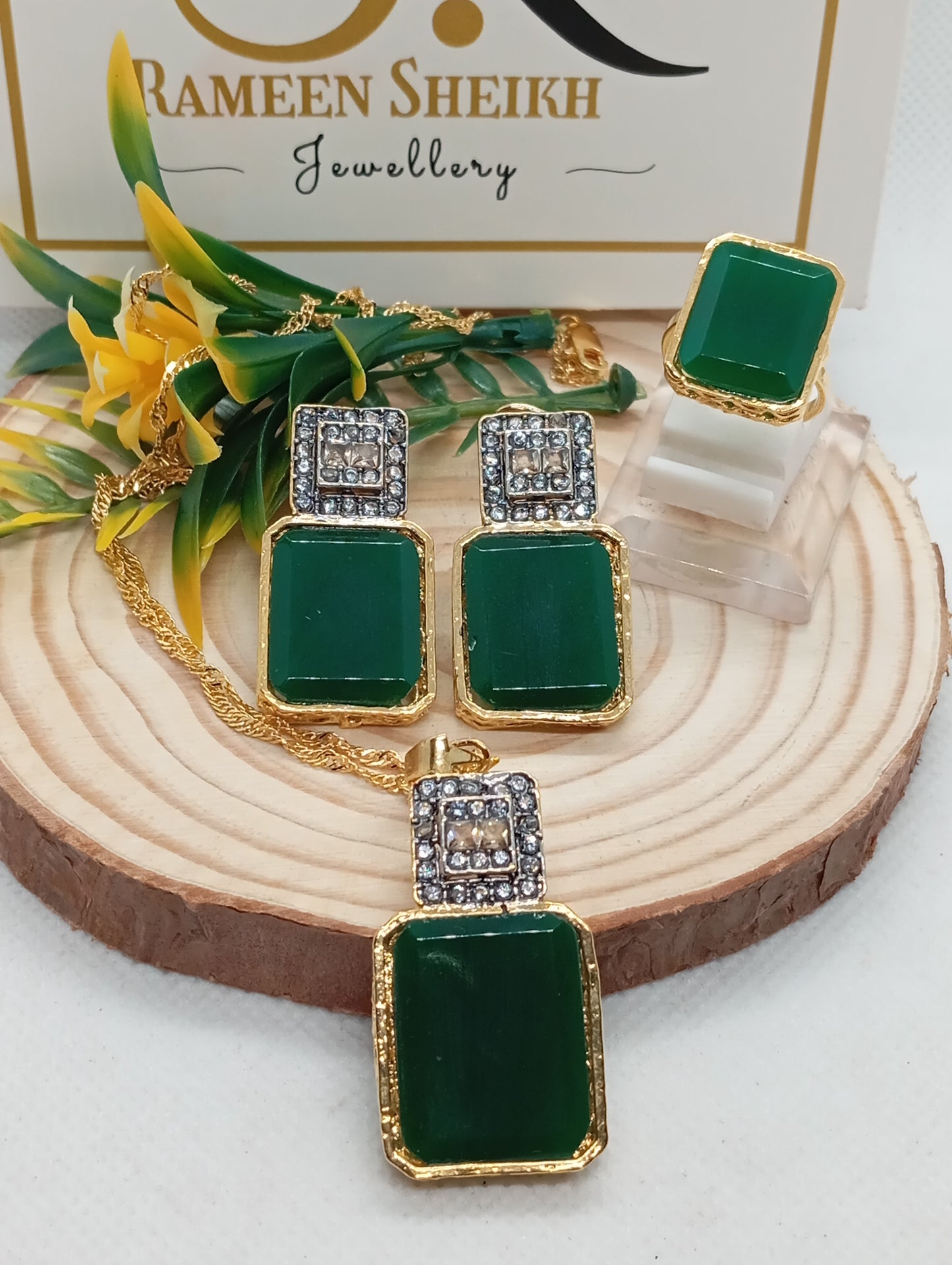 Extonish |7 Colors | Zircon judao Locket Set with stones | 18K Gold Polish (3 Yrs. Warranty) | MS-8768