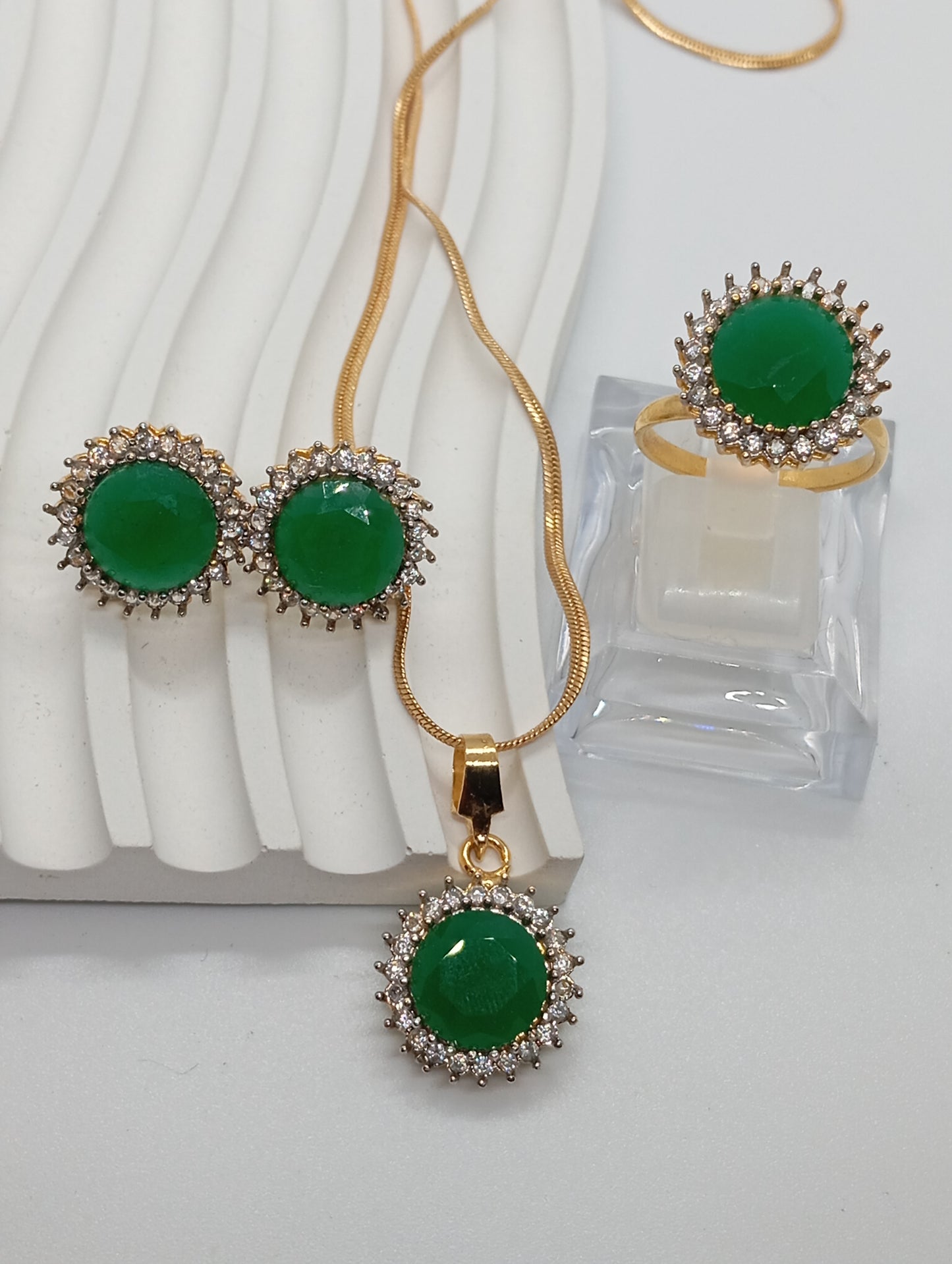 GLORY | 3 Colors | 22k Gold plated Premium locket set with stones |Hand carved | 6566F