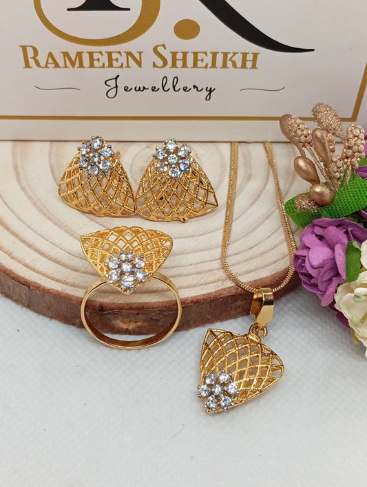 Dil Bahar | Premium Diamond 💎 cut Zircon judao locket set 22k gold plated | MS-494