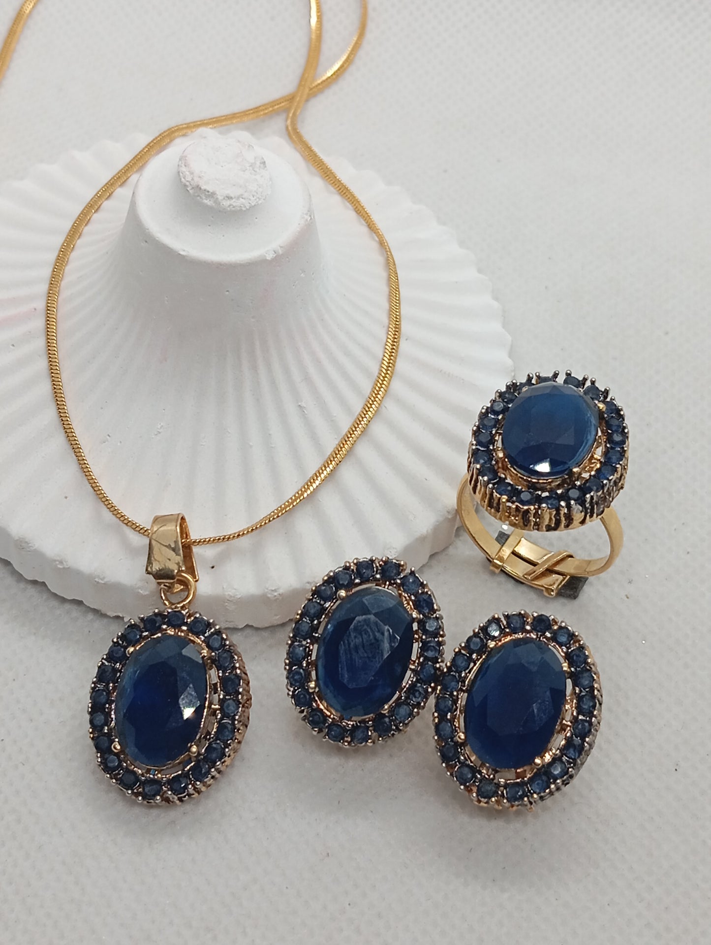 Devine | 4 Colors | 22k Gold plated Premium locket set with stones |Hand carved | 60F