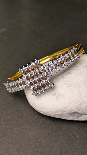 Kara 22K Gold Plated with Diaond cut Zircons| Openable | Imported | RSB-322