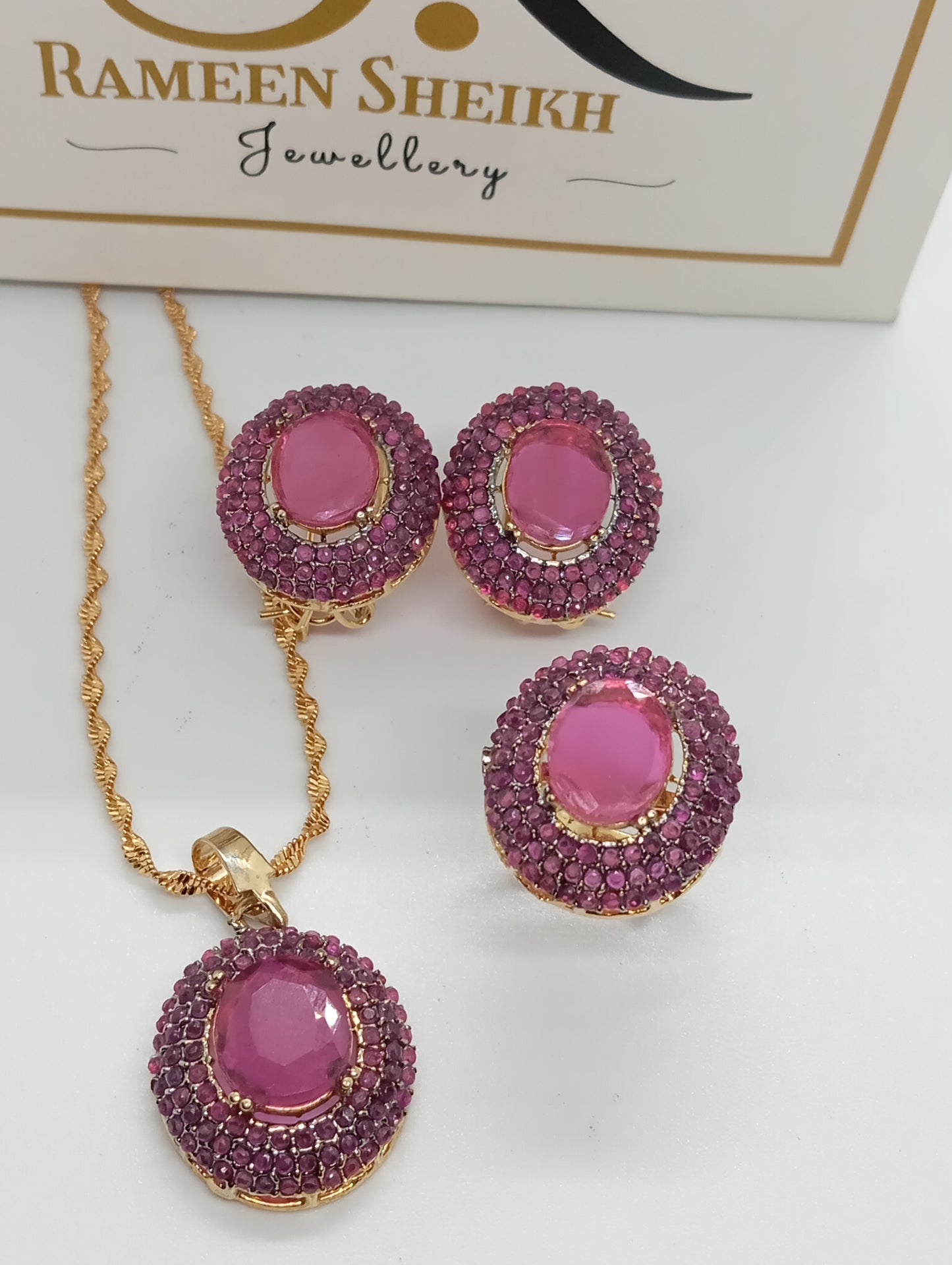 Luxurious | 5 Colors | 22k Gold plated Premium locket set with stones |Hand carved | 606F