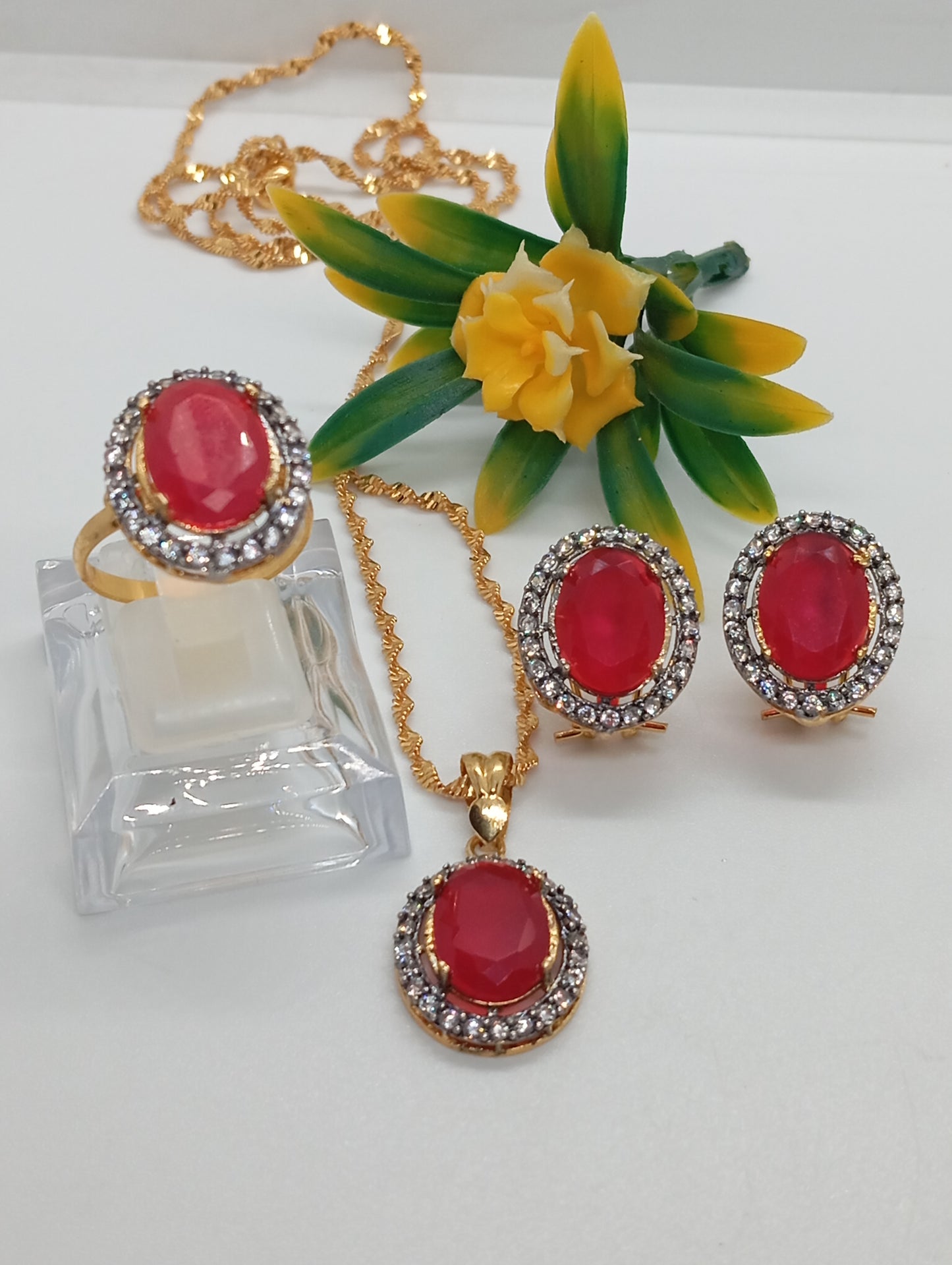 Extravagant 3 Colors | 22k Gold plated Premium locket set |Hand carved | 59F