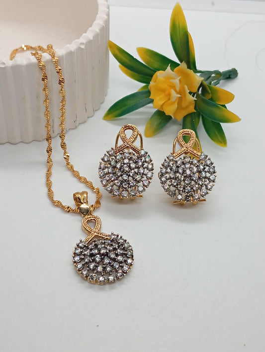Delicacy | Premium Diamond Cut Zircon Locket Set  |22K Gold Plated| RS-7963