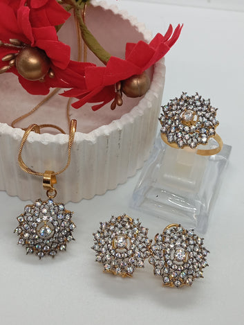 Hand carved 22k gold plated diamond cut Zircon studded locket set | Glitter Round | | RSL-626