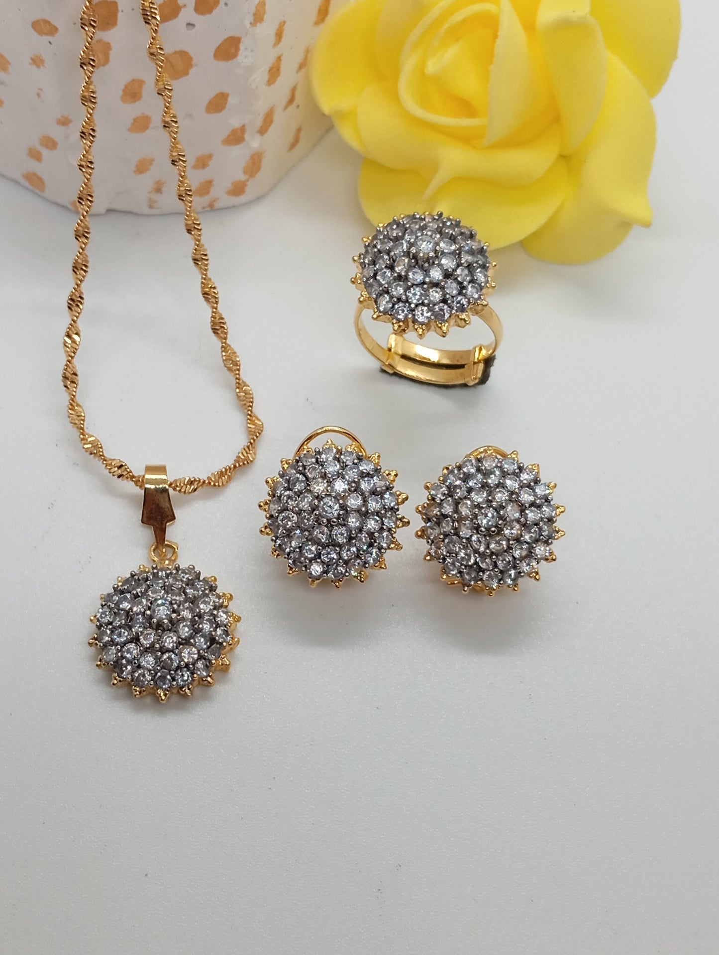 Sophisticated |Premium Diamond cut Zircon set, 22 k gold plated